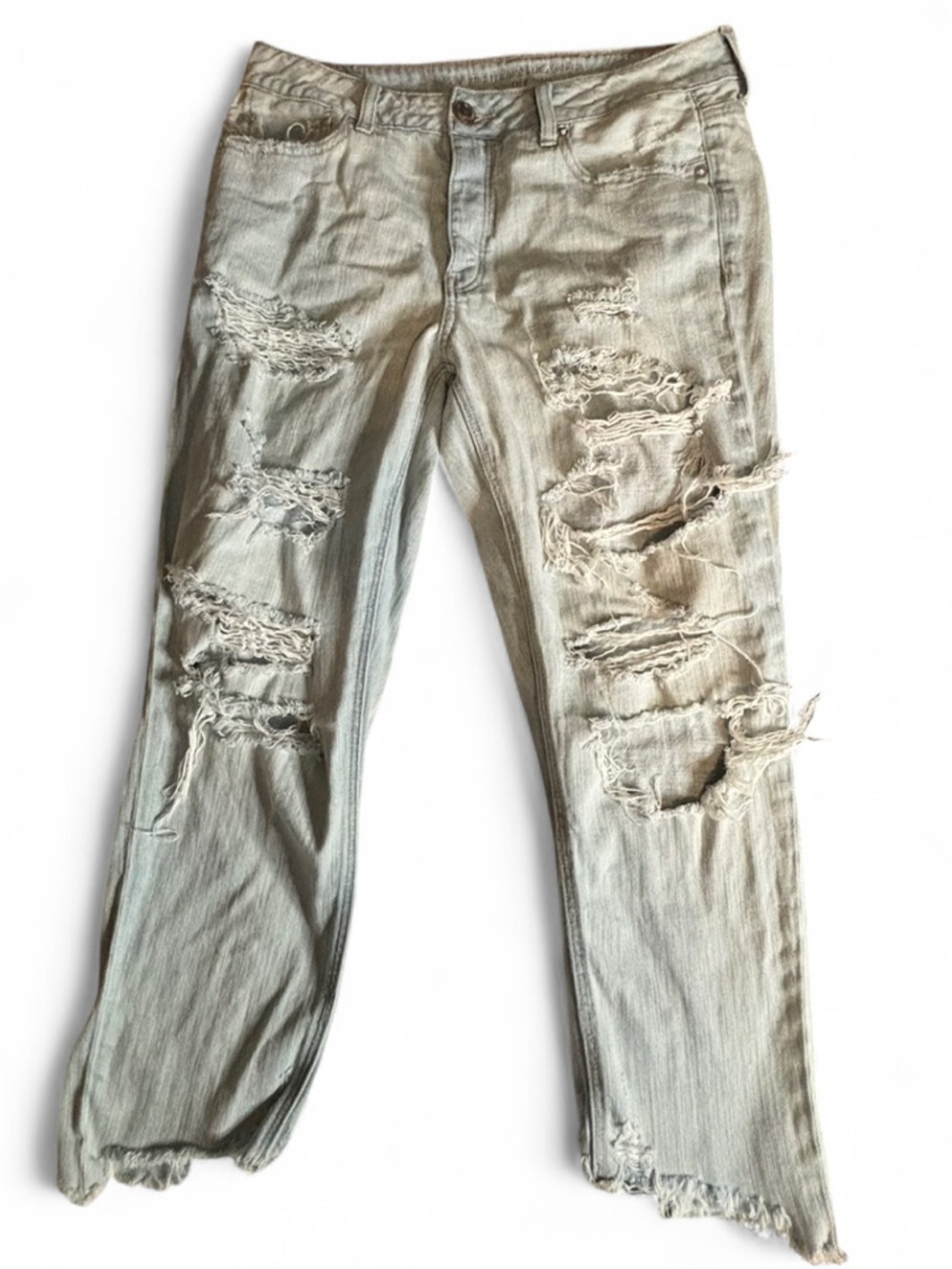 American Eagle Outfitters Light distressed Tomgirl jeans